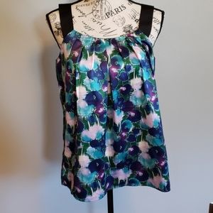 🦋 Flowered LOFT strappy blouse